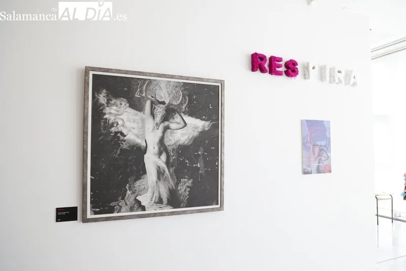 La concejala de Familia e Igualdad de Oportunidades, Miryam Rodríguez, visita junto a la Fundación AFIM la exposición ‘Respira’. Foto de David Sañudo