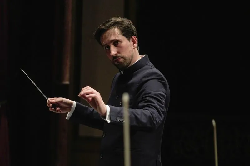 David Fernández, director de la Orquesta Sinfónica de Castilla y León Joven 