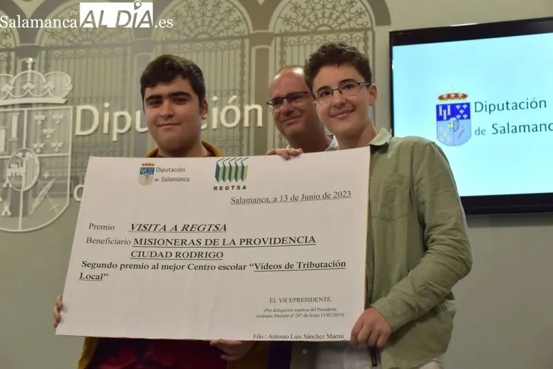 Foto 3 - V&iacute;ctor Cabezas y Juan Jos&eacute; Lanchas se hacen con el 3&ordm; puesto en el Concurso de Tributos de la Diputaci&oacute;n