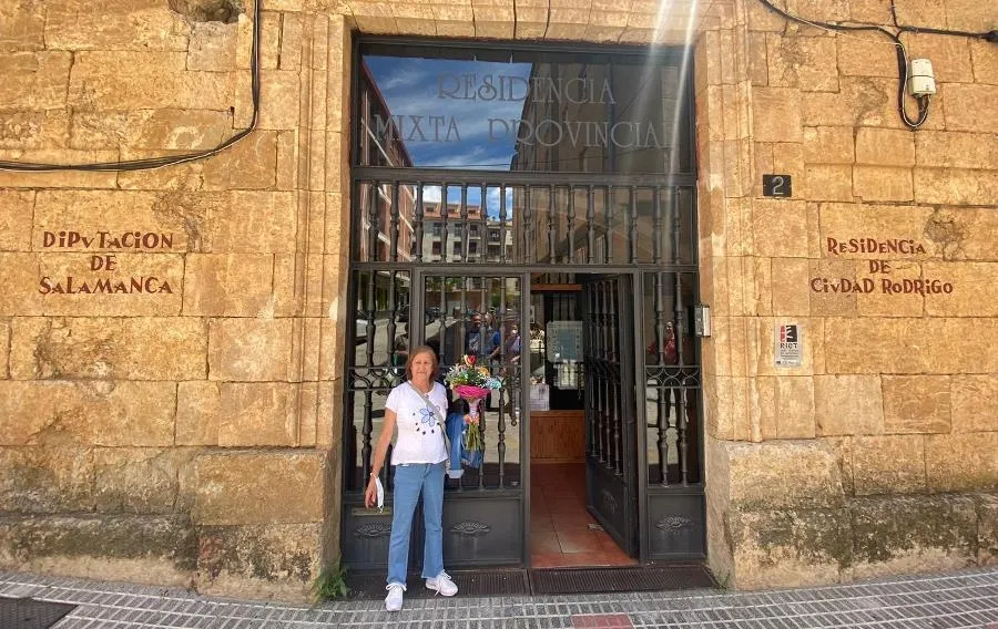 Foto 2 - Ascensi&oacute;n Benito Vallejo recibe un homenaje sorpresa por su jubilaci&oacute;n