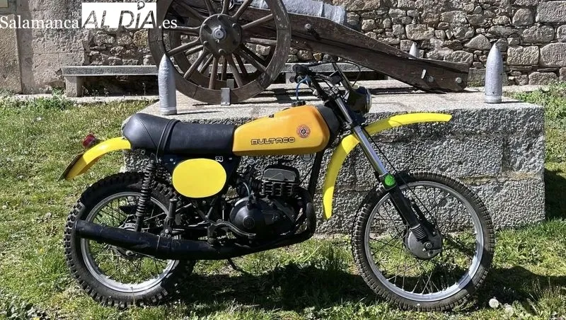 Moto propiedad del museo internacional de automoción Calvo de Barrientos que se expondrá en San Felices
