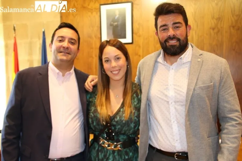 Foto 3 - Acuerdo in extremis entre Partido Popular y Vox para gobernar Alba de Tormes