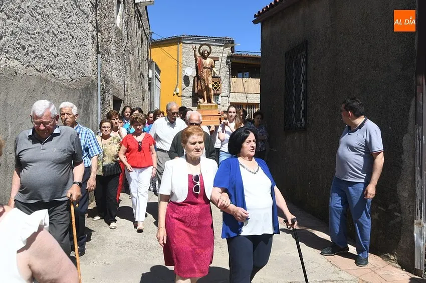 Procesión de San Juan en Navasfrías/ Fotos: Adrián M.Pastor