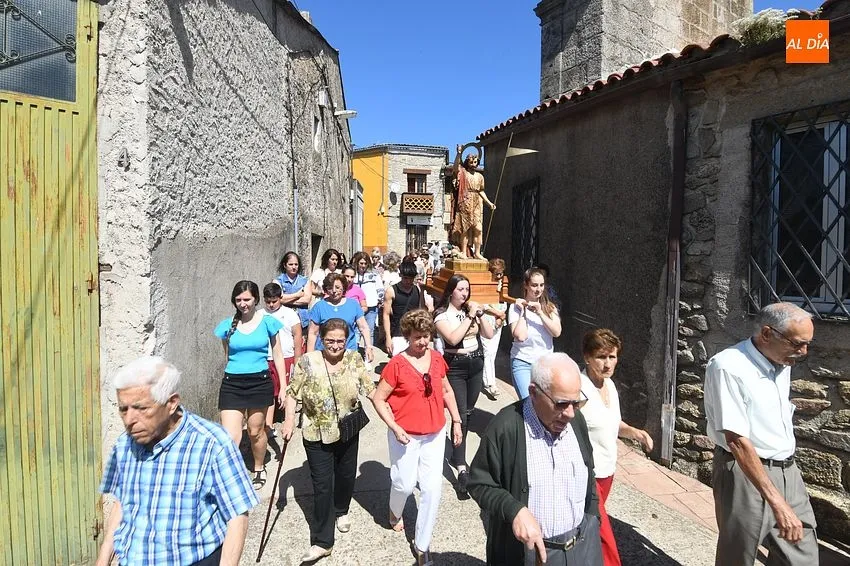 Procesión de San Juan en Navasfrías/ Fotos: Adrián M.Pastor