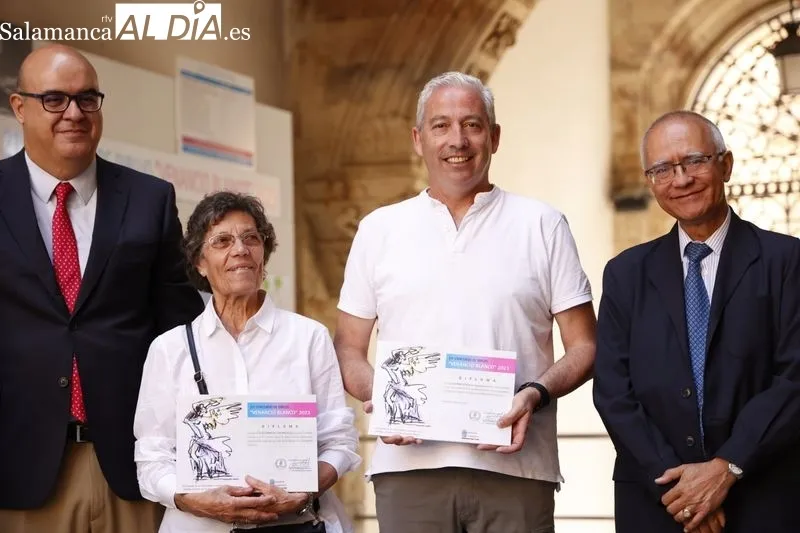 Entrega de los premios del XXI Concurso de Dibujo 'Venancio Blanco' en el Patio de la Salina. Foto de David Sañudo