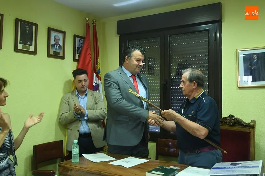 toma posesion paco cañamero alcalde la fuente de San Esteban