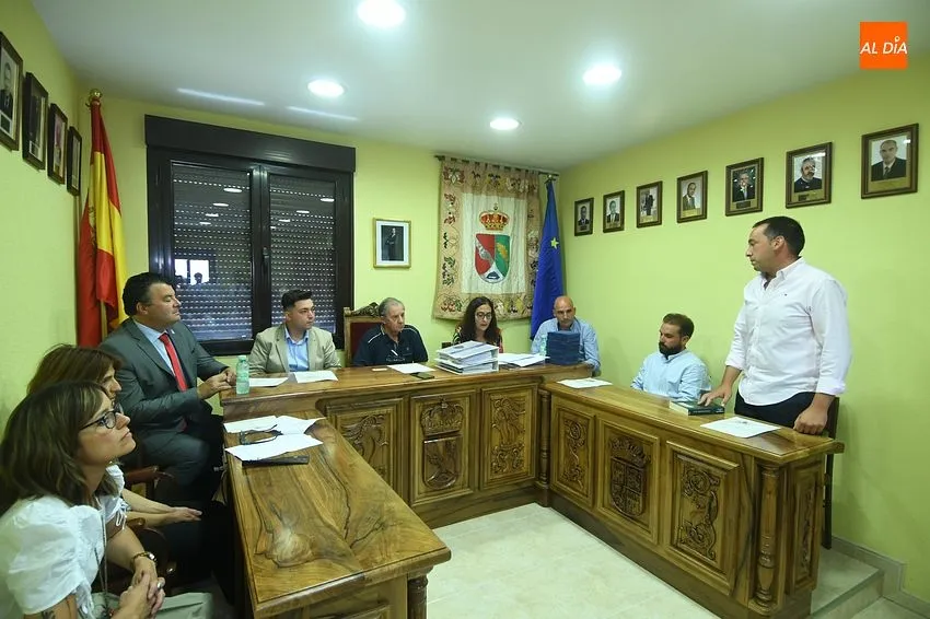 toma posesion paco cañamero alcalde la fuente de San Esteban