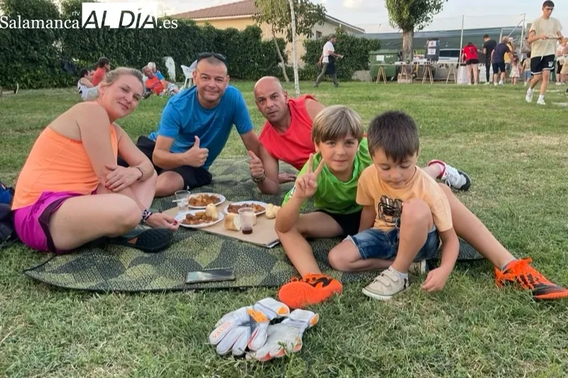 Villoruela despedía este lunes sus fiestas con una merienda popular
