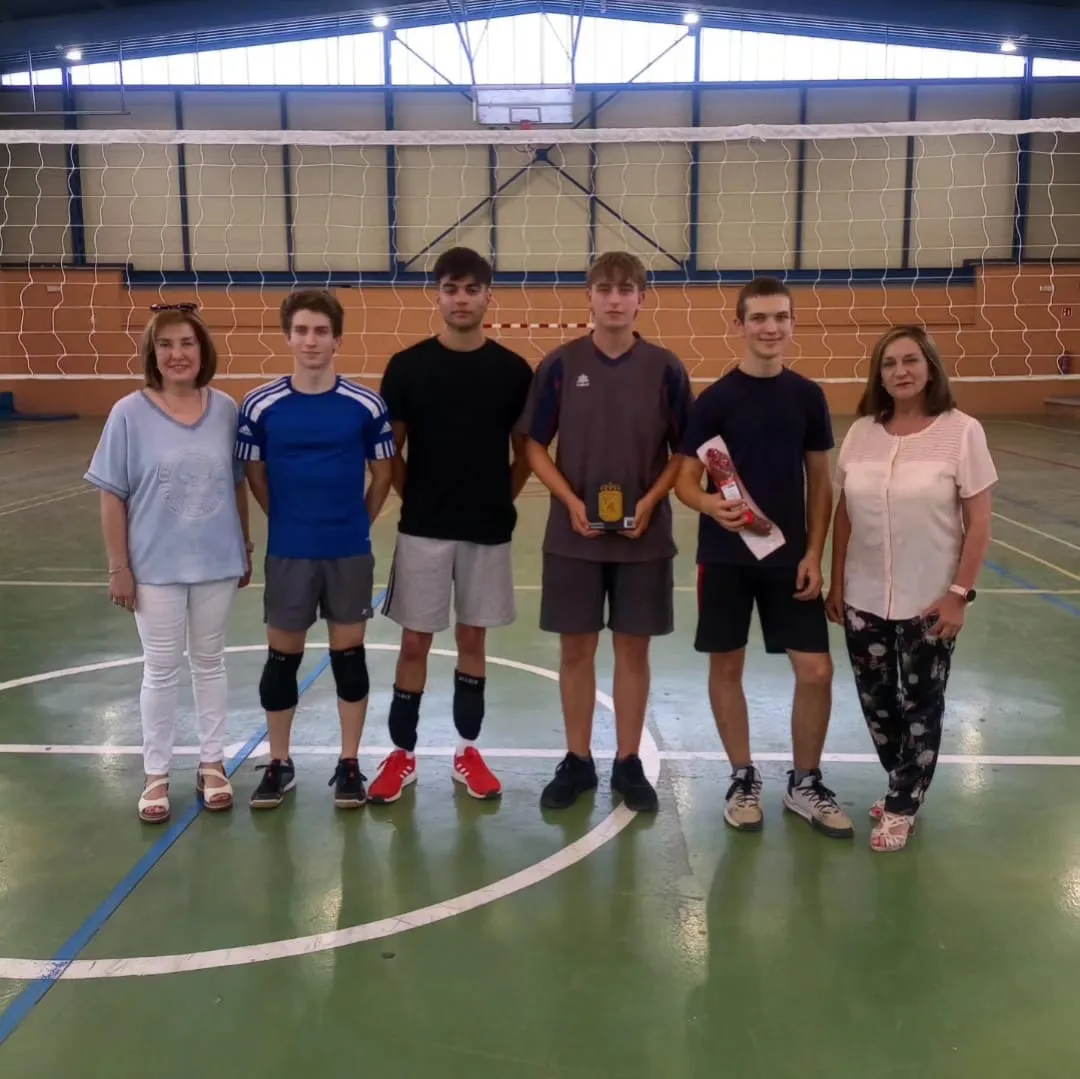 Foto 2 - Buen ambiente y participaci&oacute;n en el II Torneo de Voleibol Ciudad de Pe&ntilde;aranda