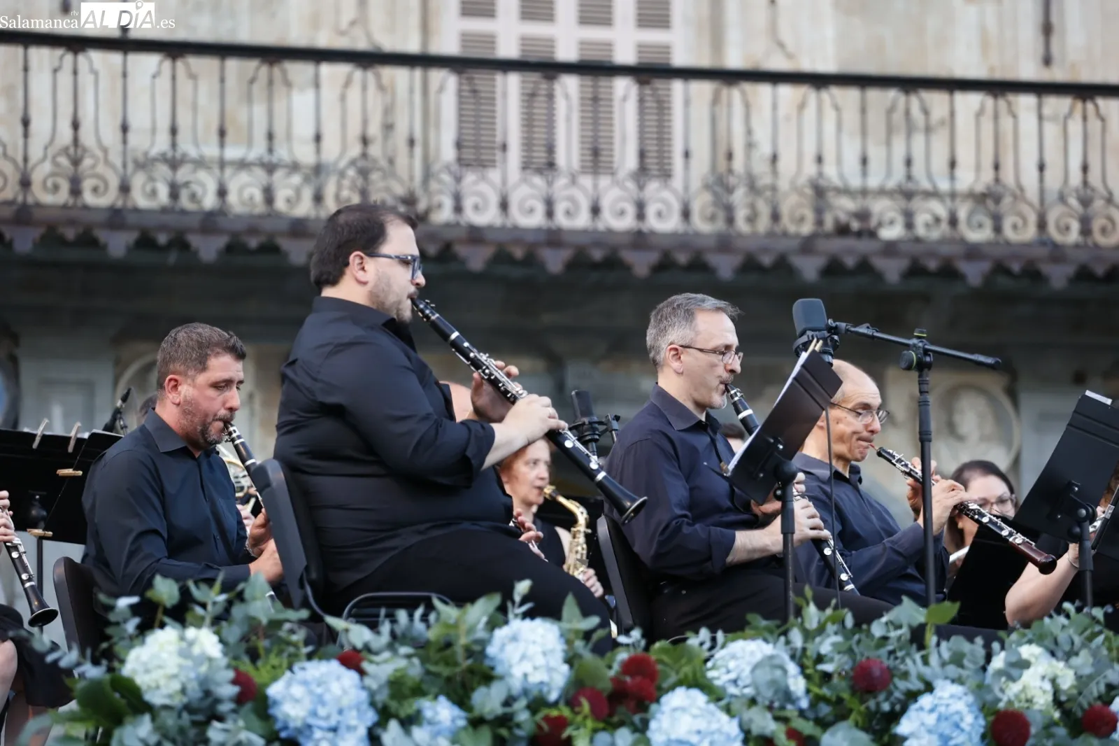 Foto 4 - El Concierto de la Banda Municipal de M&uacute;sica ameniza la noche en la Plaza Mayor