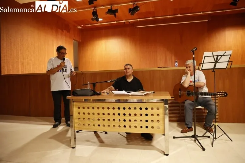 Foto 6 - Emotivo recital po&eacute;tico de Juan Carlos L&oacute;pez Pinto con canciones de Roberto Araujo