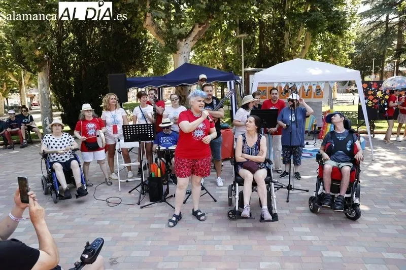 Jornada solidaria en La Alamedilla organizada por ASDEM. Fotos: David Sañudo