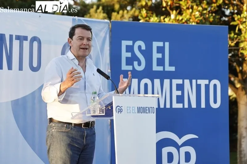 Acto de los responsables del PP provincial y regional con alcaldes y concejales de la comarca de Salamanca. Fotos: David Sañudo