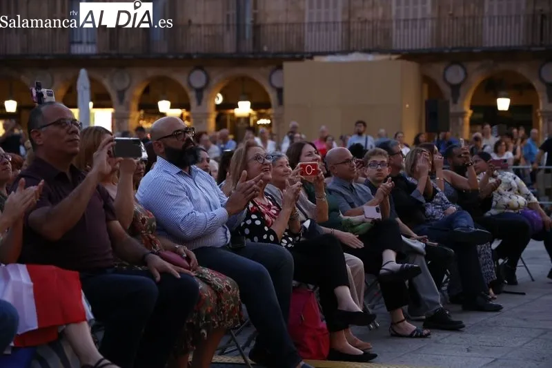 Concierto de la Banda Sinfónica Avanzada de la Escuela Especializada Libre de Música Antonio Paoli de Caguas, Puerto Rico, en la Plaza Mayor. Fotos: David Sañudo