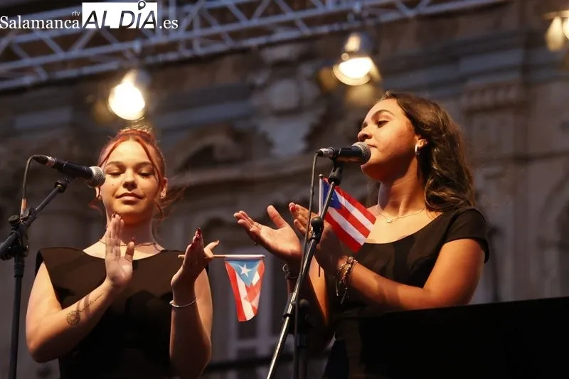 Concierto de la Banda Sinfónica Avanzada de la Escuela Especializada Libre de Música Antonio Paoli de Caguas, Puerto Rico, en la Plaza Mayor. Fotos: David Sañudo