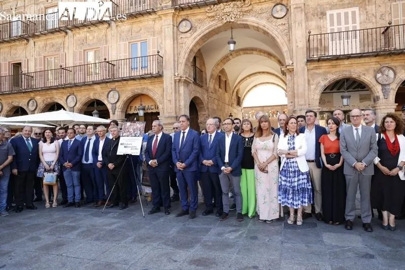 Emotivo homenaje a las víctimas del terrorismo en el vigésimo sexto aniversario del asesinato a Miguel Ángel Blanco | FOTOS: David Sañudo 