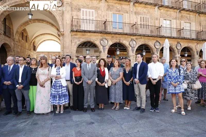 Emotivo homenaje a las víctimas del terrorismo en el vigésimo sexto aniversario del asesinato a Miguel Ángel Blanco | FOTOS: David Sañudo 