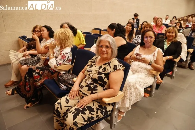 Emocionante graduación de los alumnos del Máster en la UPSA | FOTOS: David Sañudo 