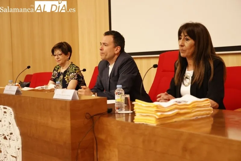 Emocionante graduación de los alumnos del Máster en la UPSA | FOTOS: David Sañudo 