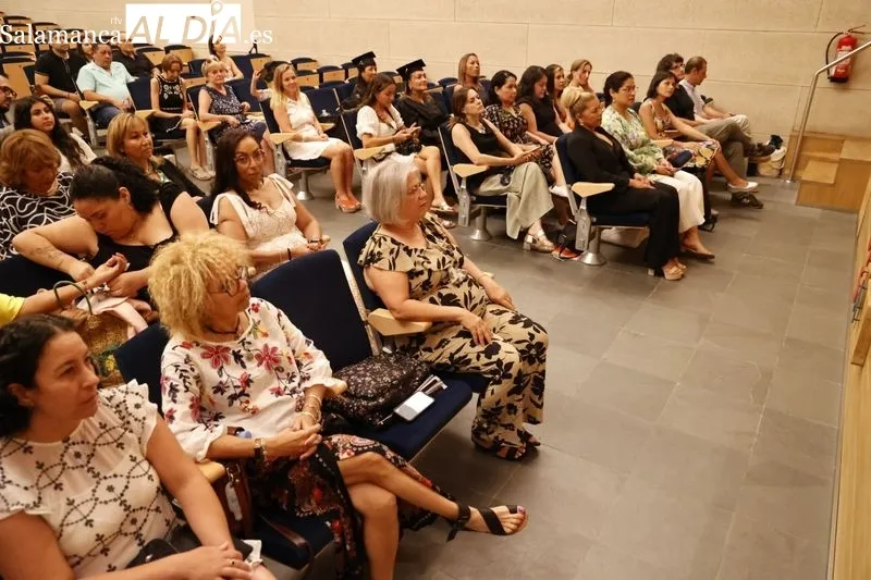 Emocionante graduación de los alumnos del Máster en la UPSA | FOTOS: David Sañudo 