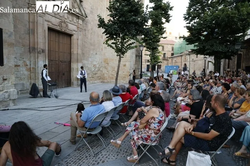 Representación teatral sobre un encuentro de Bretón y Bécquer, de la compañía ForoAsteros Teatro, en Las Úrsulas.. Fotos: David Sañudo