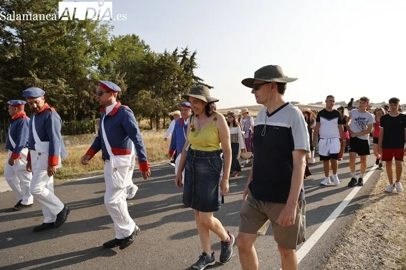 Desfile de recreadores napoleónicos en Arapiles. Fotos: David Sañudo