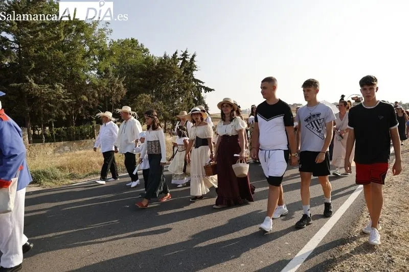 Desfile de recreadores napoleónicos en Arapiles. Fotos: David Sañudo