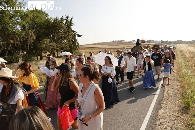 Desfile de recreadores napoleónicos en Arapiles. Fotos: David Sañudo