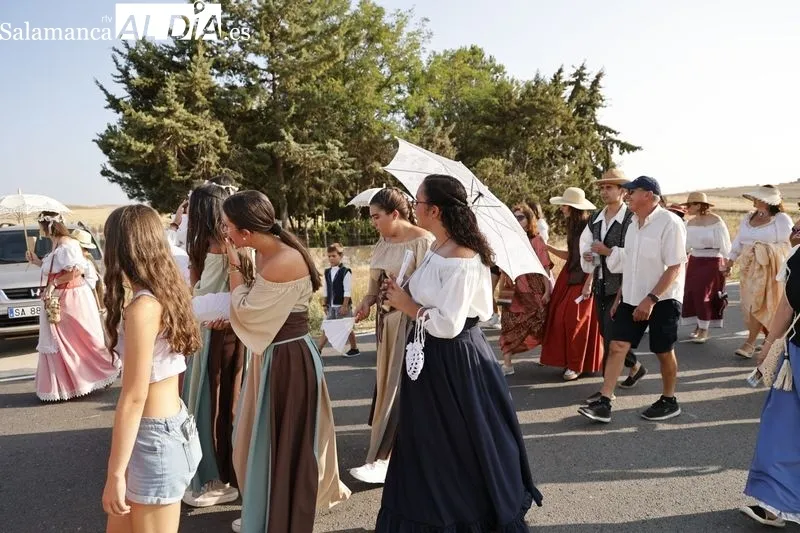 Desfile de recreadores napoleónicos en Arapiles. Fotos: David Sañudo