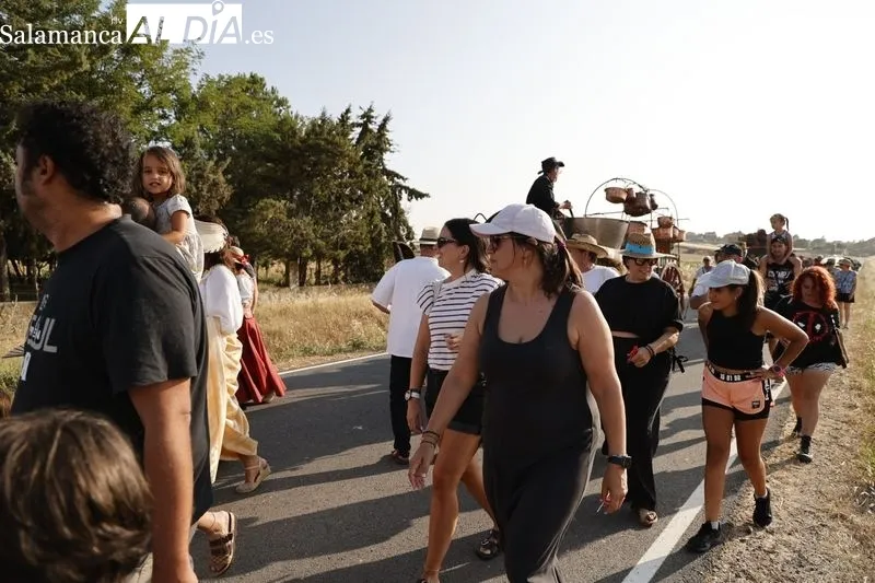 Desfile de recreadores napoleónicos en Arapiles. Fotos: David Sañudo