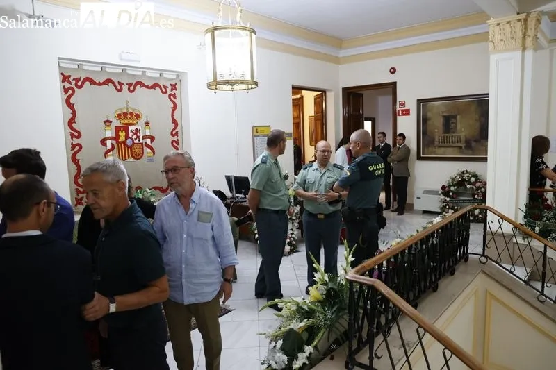 Foto 18 - C&aacute;lida despedida a Encarnaci&oacute;n P&eacute;rez en su capilla ardiente con numerosos rostros conocidos