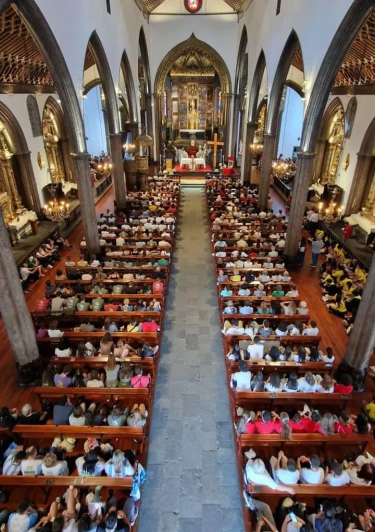 Foto 4 - Aterrizan en Madeira los j&oacute;venes de la Di&oacute;cesis asistentes a la JMJ