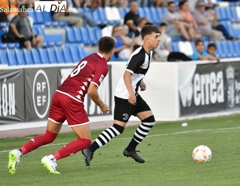Foto 8 - Unionistas cae goleado en su primer test de pretemporada ante el Alcorc&oacute;n (0-5)