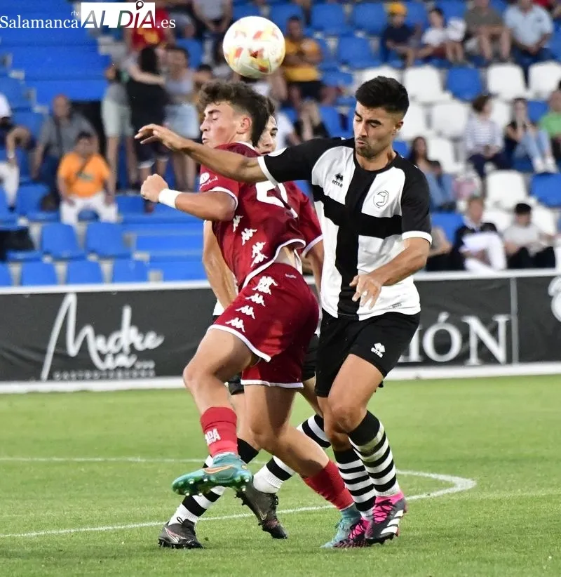 Foto 10 - Unionistas cae goleado en su primer test de pretemporada ante el Alcorc&oacute;n (0-5)