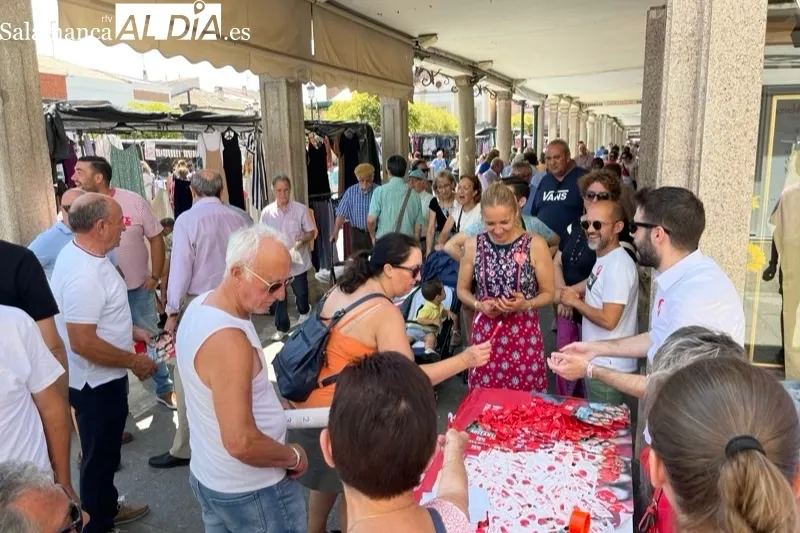 Virginia Barcones visitaba este jueves el mercado semanal en Peñaranda