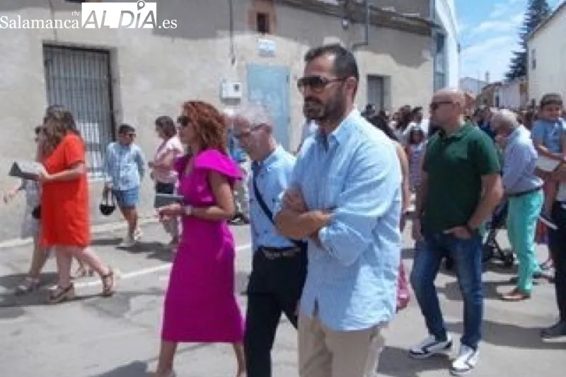 Villoruela ha honrado este domingo al Cristo de la Esperanza y la Virgen del Carmen