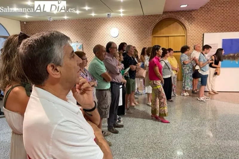 El artista Pablo Sáez inauguraba la exposición Vivencias en el CDS
