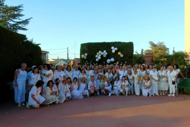 La historica comadrona de Macotera, Paulina Cuesta, participaba en la actividad ‘Noches en Blanco’