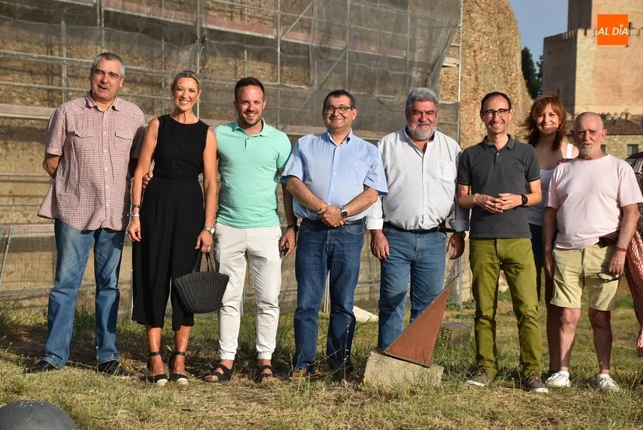 Foto 3 - El PSOE defiende la colecci&oacute;n de inversiones del &lsquo;sanchismo&rsquo; en Ciudad Rodrigo y comarca