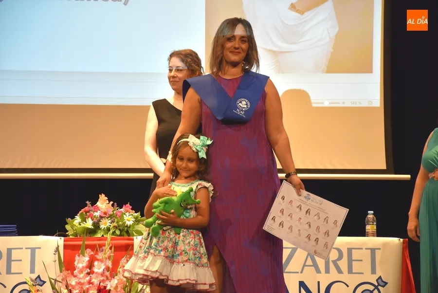 Foto 9 - Graduada la 2&ordf; generaci&oacute;n de profesionales del Centro Nazaret Blanco