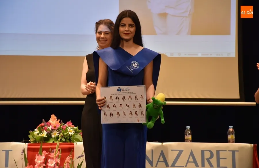 Foto 10 - Graduada la 2&ordf; generaci&oacute;n de profesionales del Centro Nazaret Blanco
