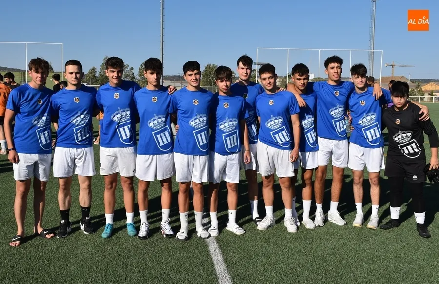 Foto 9 - Un centenar de j&oacute;venes repartidos en 8 equipos inician la lucha por la Farinato League de F7