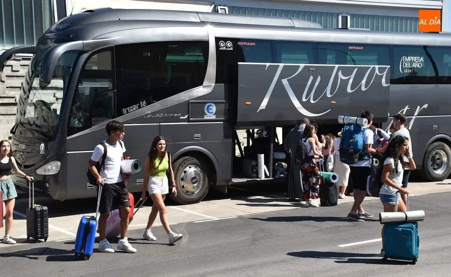 Foto 3 - Pernocta en Ciudad Rodrigo un grupo de 71 espa&ntilde;oles y 10 colombianos camino de la JMJ