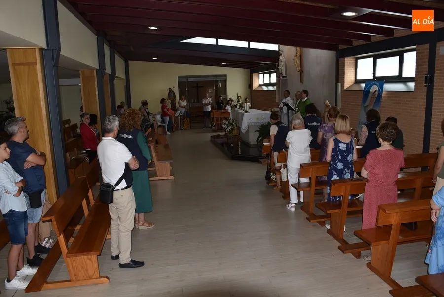 Foto 9 - Ciudad Rodrigo despide en El Salvador a la Reina de Radio Mar&iacute;a