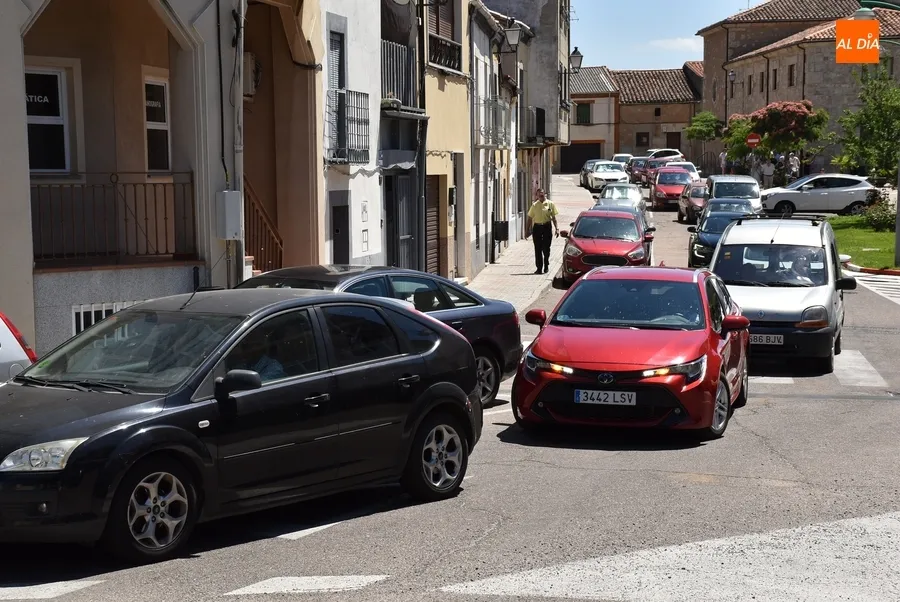 Foto 11 - 38 coches, una silla de ruedas y un andador son bendecidos por San Crist&oacute;bal