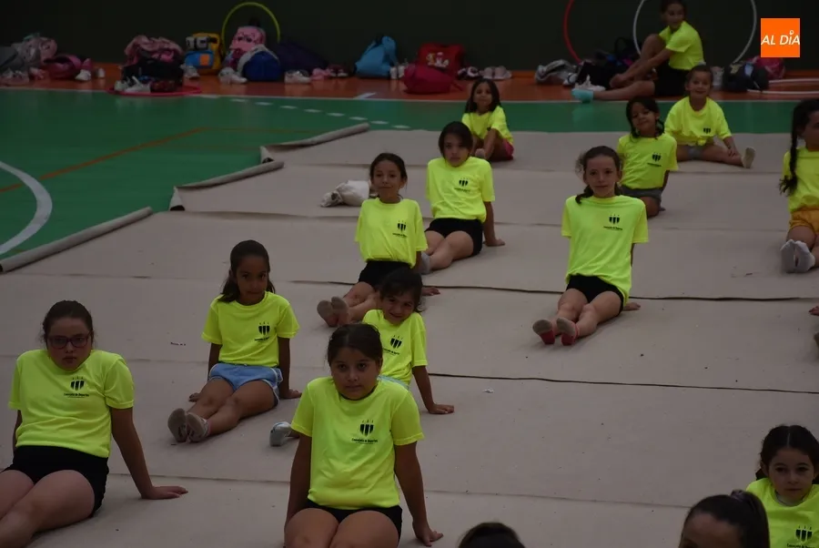 Foto 7 - El Campamento de Gimnasia R&iacute;tmica, con 56 participantes, llega a su jornada de clausura