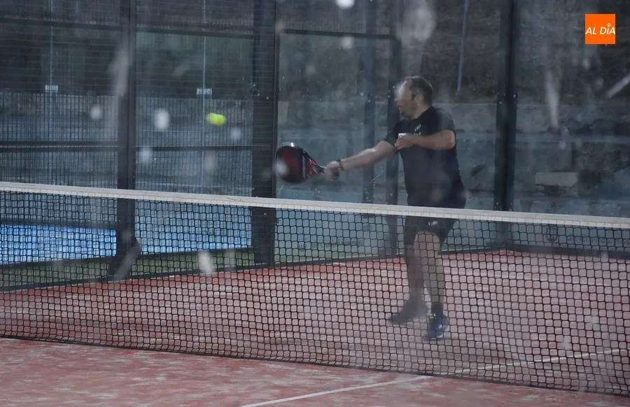 Foto 2 - Alberto Perera y Pipe se llevan el Torneo de P&aacute;del de Ciudad Rodrigo