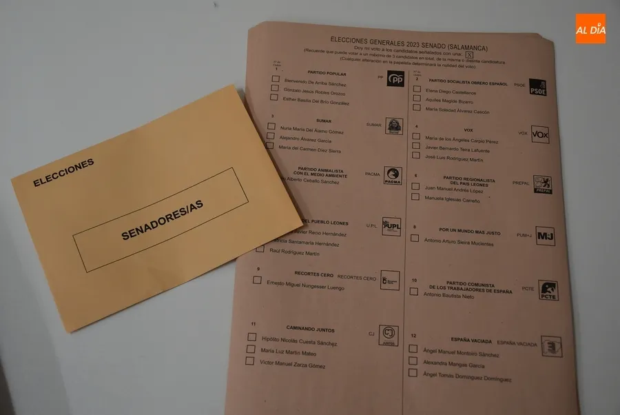 Foto 5 - Preparadas las mesas electorales, que tendr&aacute;n cerca neveras con agua fresca