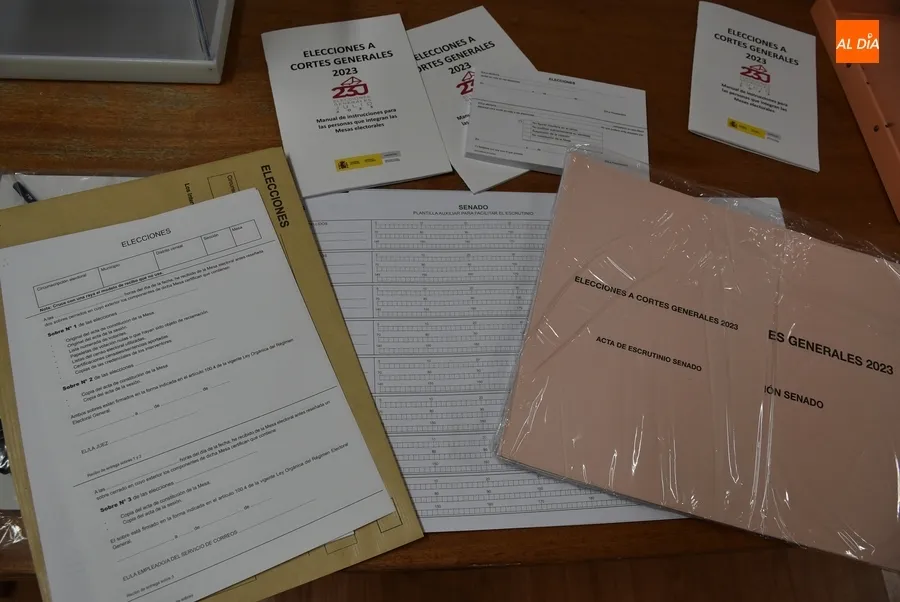 Foto 10 - Preparadas las mesas electorales, que tendr&aacute;n cerca neveras con agua fresca