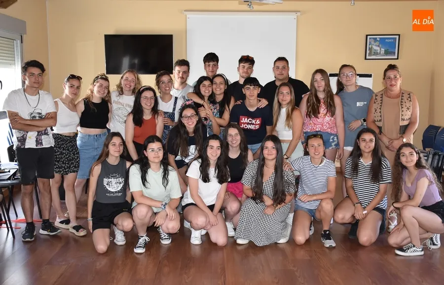 Foto 4 - Los alumnos del Curso de Monitor de Ocio y Tiempo Libre concluyen su formaci&oacute;n te&oacute;rica
